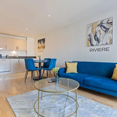 Spacious 2 Bedroom Apartment-City Centre - Free Parking- Sleeps 5 Birmingham Exterior photo